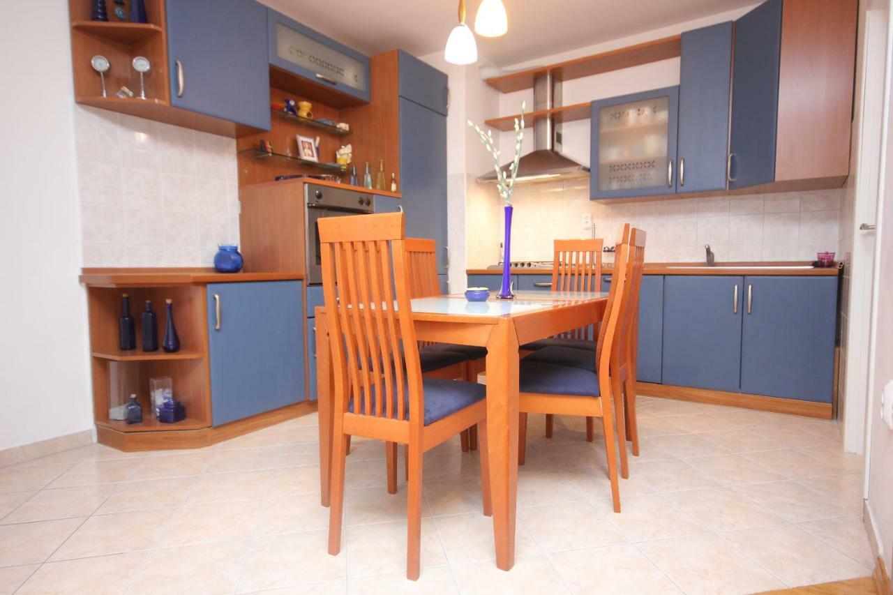 Apartment Karlo Near The Most Beautiful Beach Znjan Split Exteriör bild