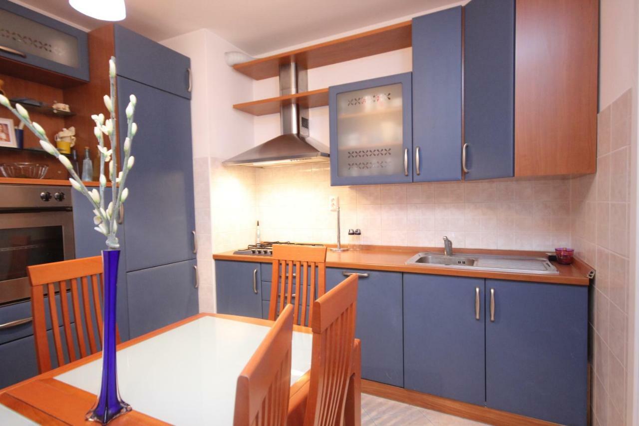 Apartment Karlo Near The Most Beautiful Beach Znjan Split Exteriör bild